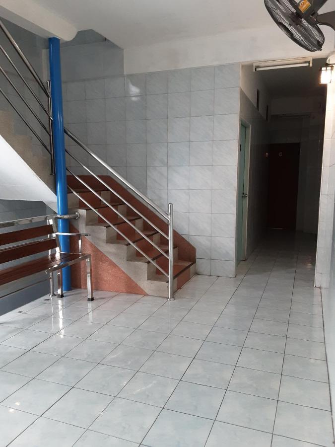 New Central Guesthouse Бангкок Екстер'єр фото