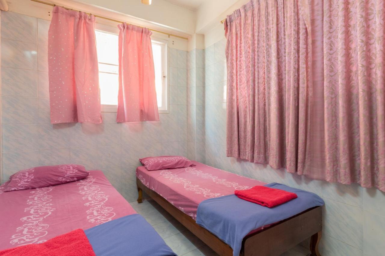 New Central Guesthouse Бангкок Екстер'єр фото