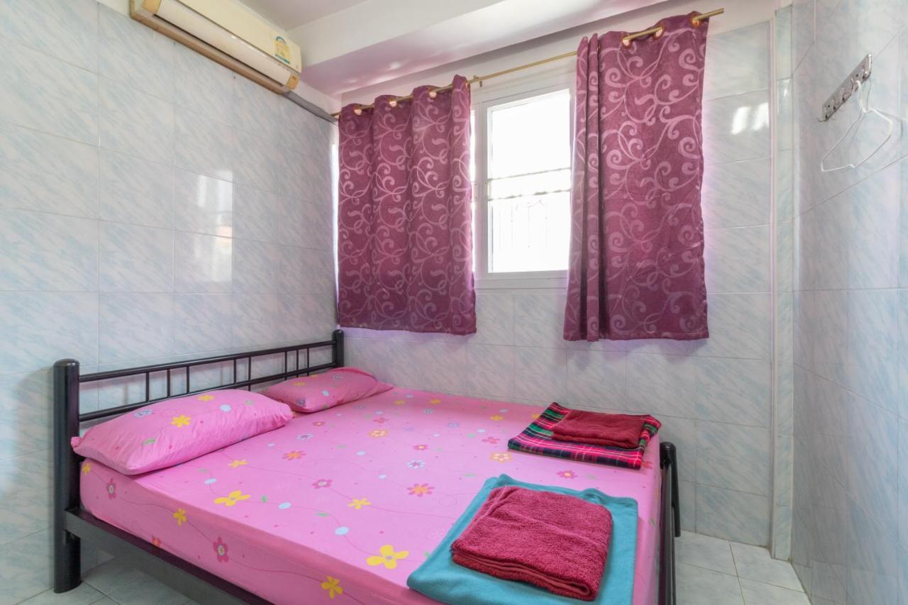 New Central Guesthouse Бангкок Екстер'єр фото