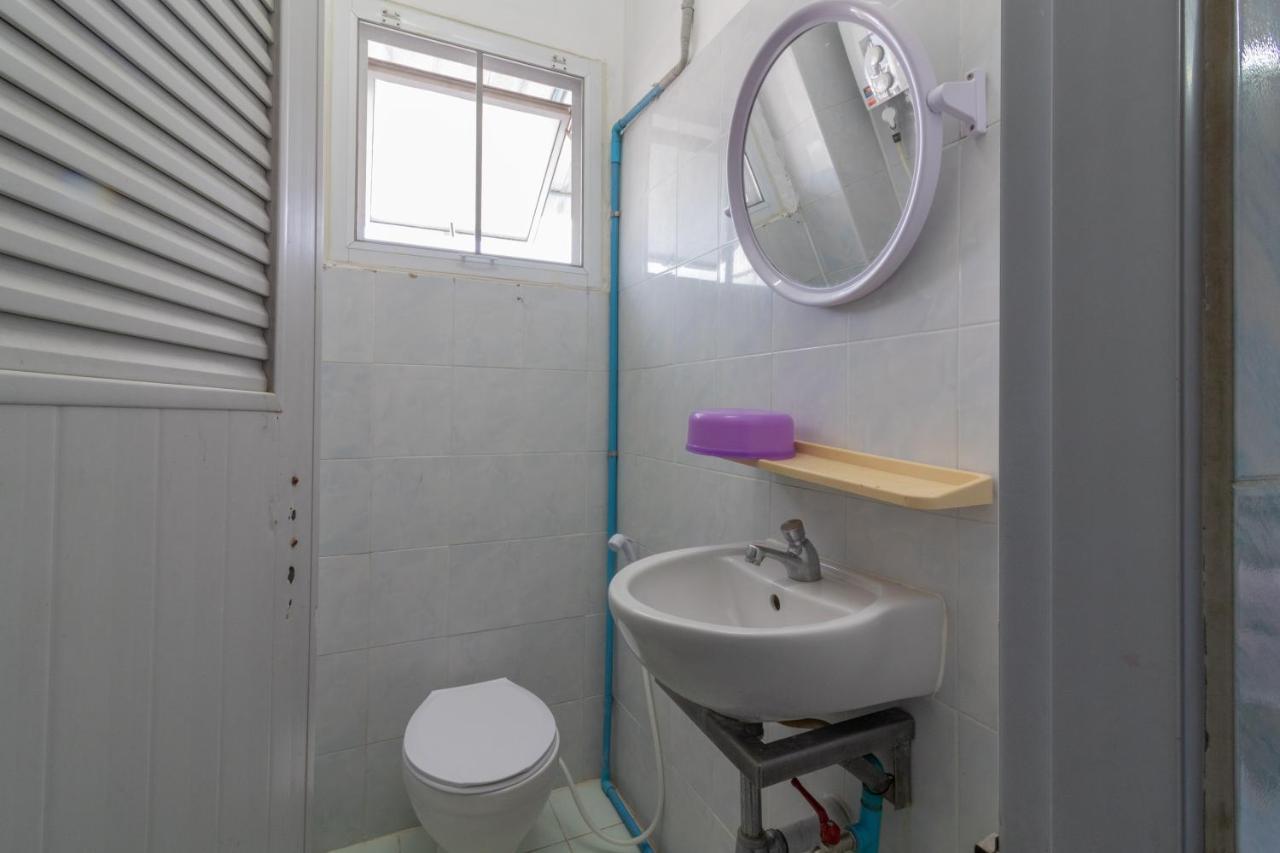 New Central Guesthouse Бангкок Екстер'єр фото